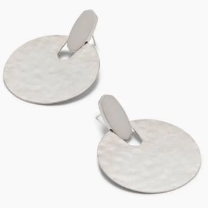 Kendra Scott Didi Hammered Silver Earrings EUC!